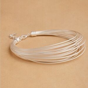 Archived Khoi Elegant Silver Women's Necklace